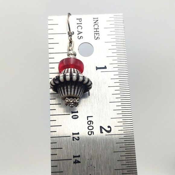 Funky Black, White & Red Hand Beaded Earrings - Picture 3 of 6